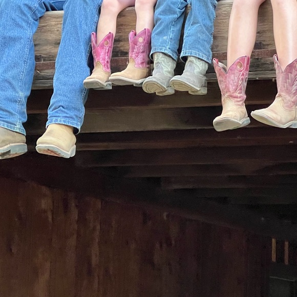 Meet your Posher, Lindsay - Picture 1 of 1